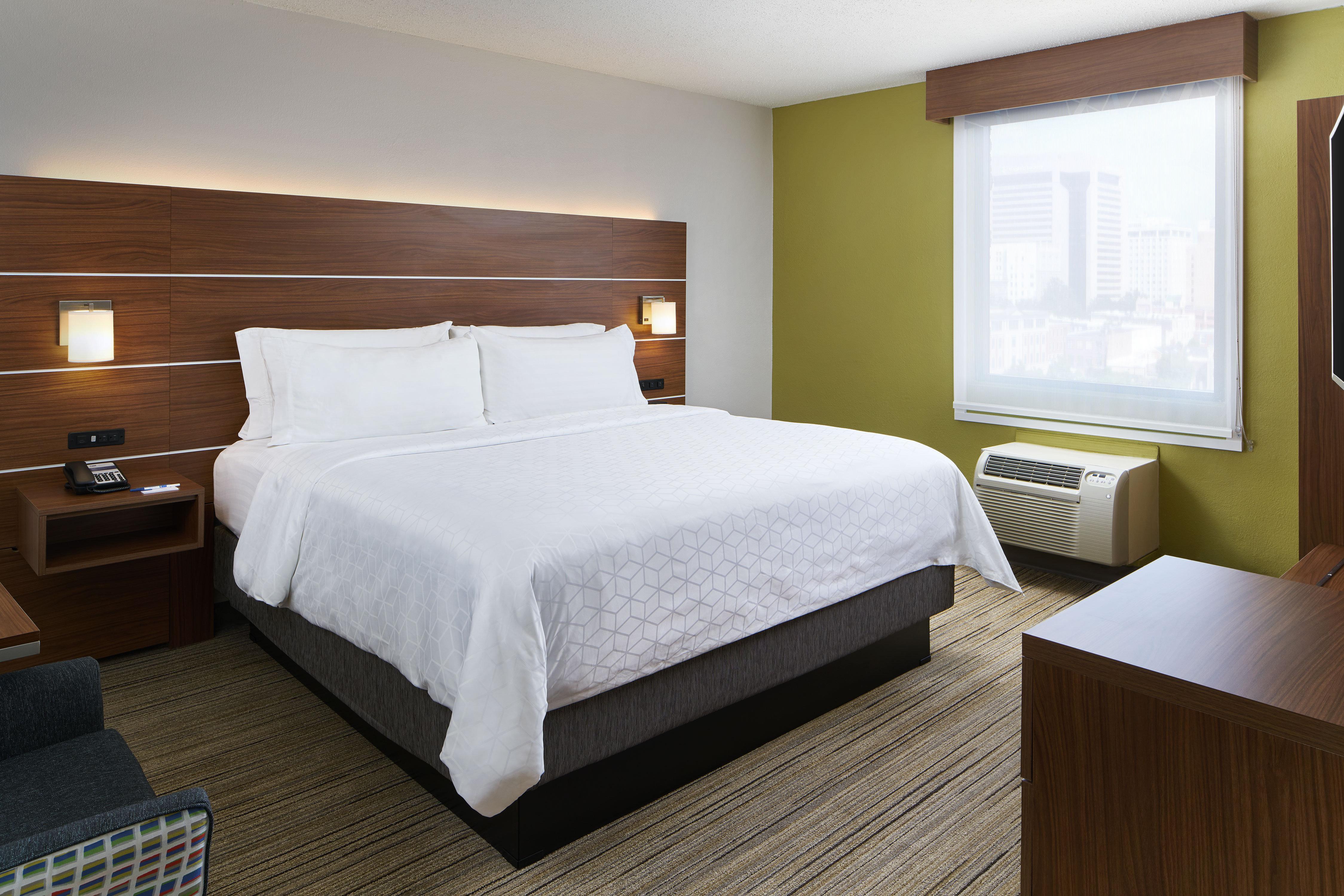 Holiday Inn Express - Richmond Downtown By Ihg Exterior photo
