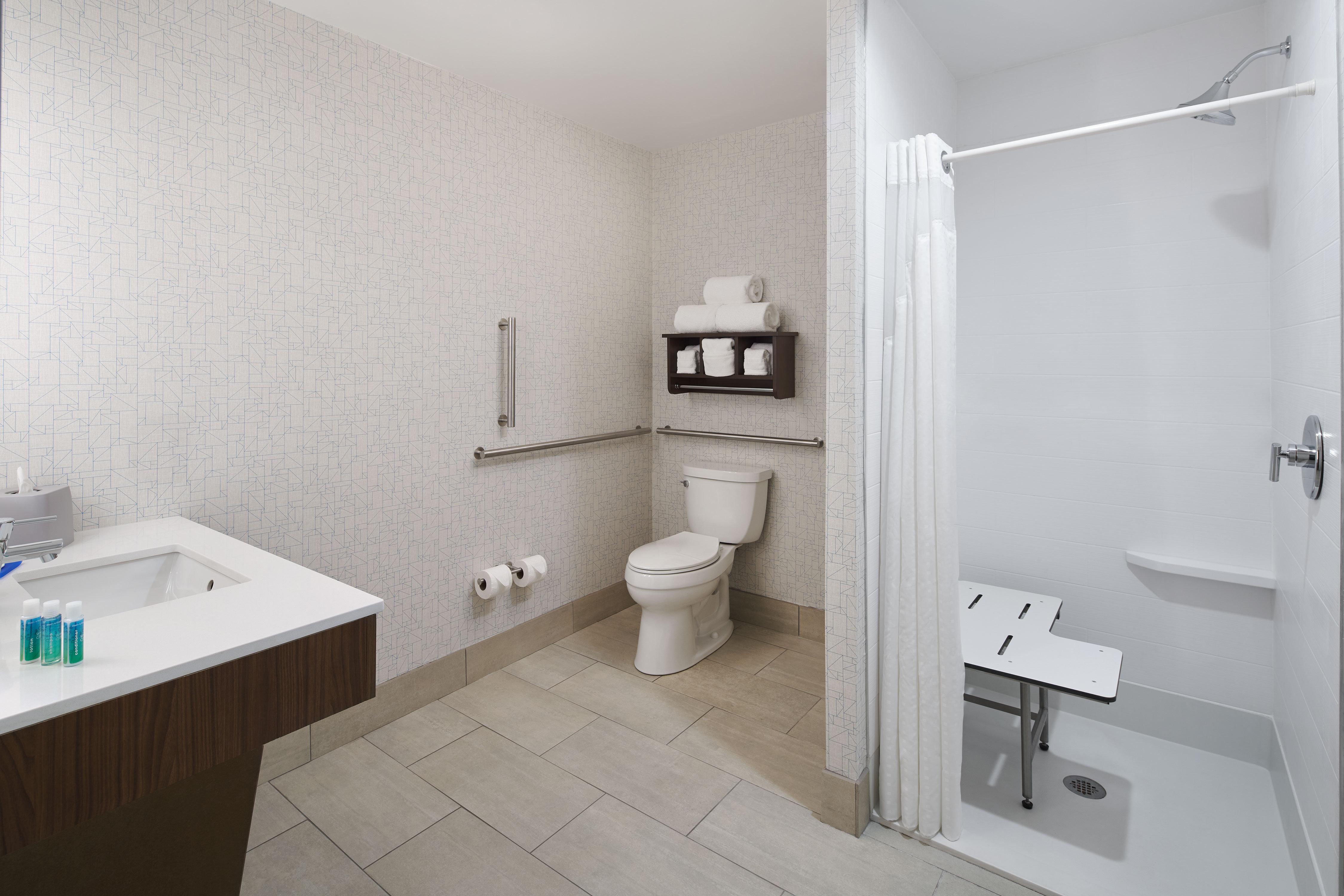 Holiday Inn Express - Richmond Downtown By Ihg Exterior photo