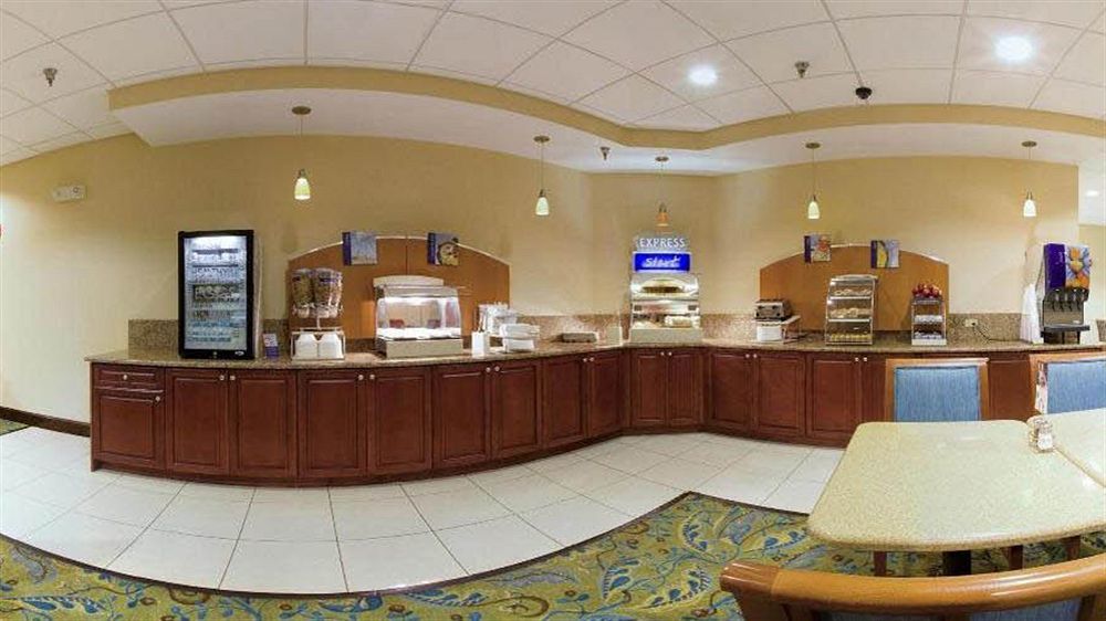 Holiday Inn Express - Richmond Downtown By Ihg Exterior photo